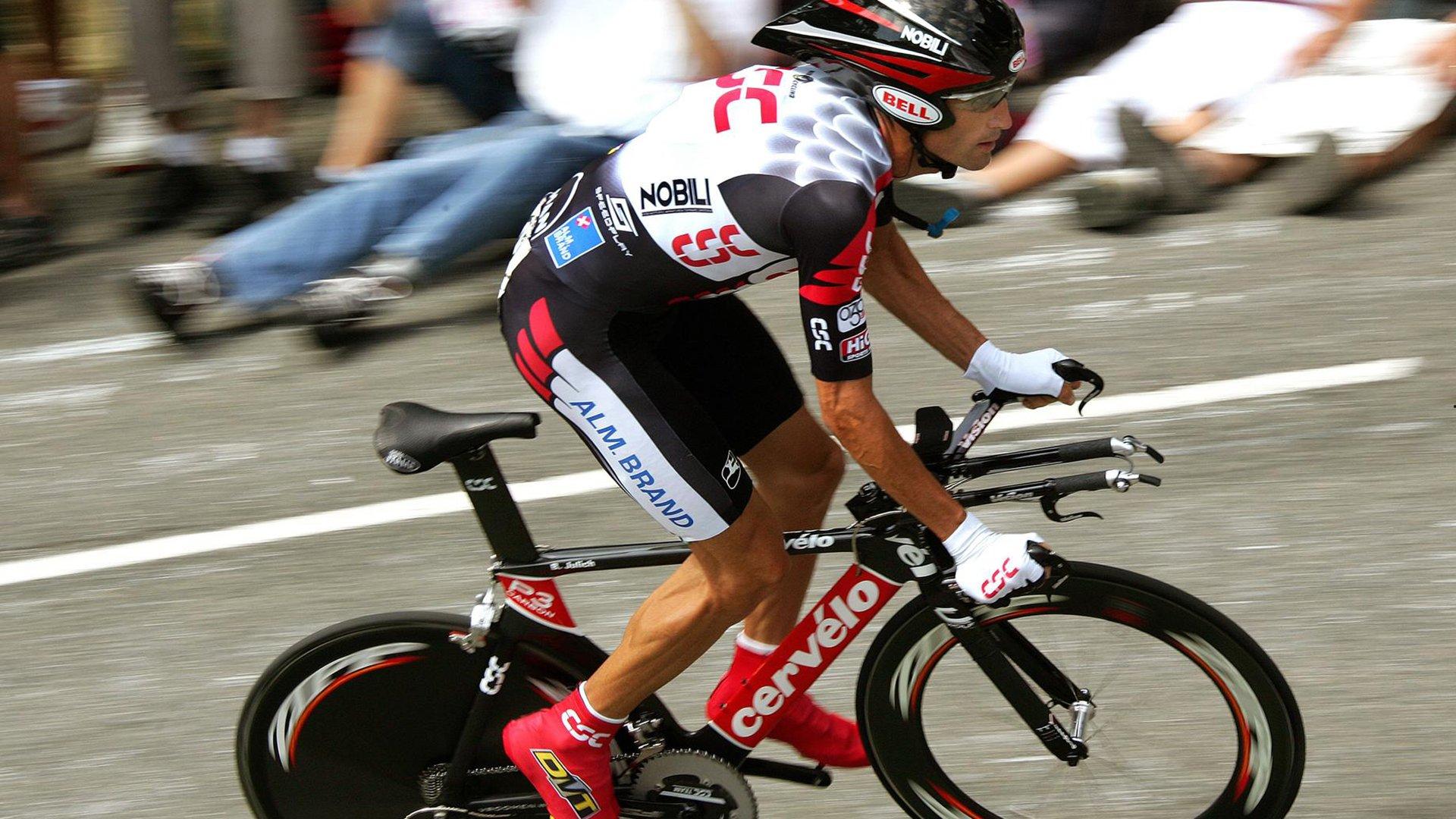 巴黎圣日耳曼欧冠出局引热议，梁宏业点评关键战疲软症已成球队痼疾