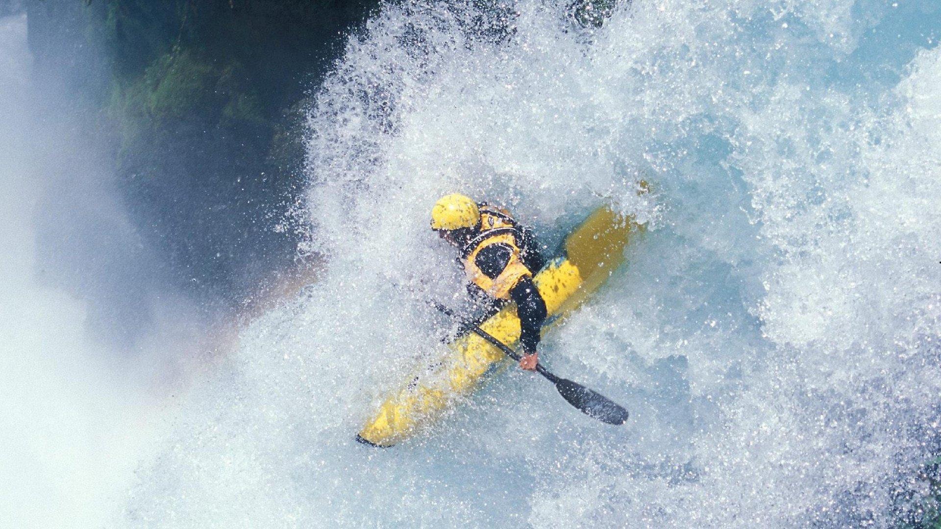 欧冠惊天冷门，拜仁慕尼黑控球率超八成，客场0比3惨败费耶诺德